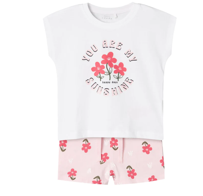 conjunto niña Name It camiseta manga corta y short color blanco y rosa y estampado de flores algodon Koskids