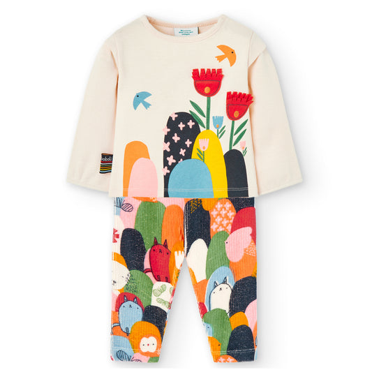 Conjunto bebe niña compuesto por camiseta de manga larga color beige con flores en relieve y pantalon de animales de terciopelo Boboli