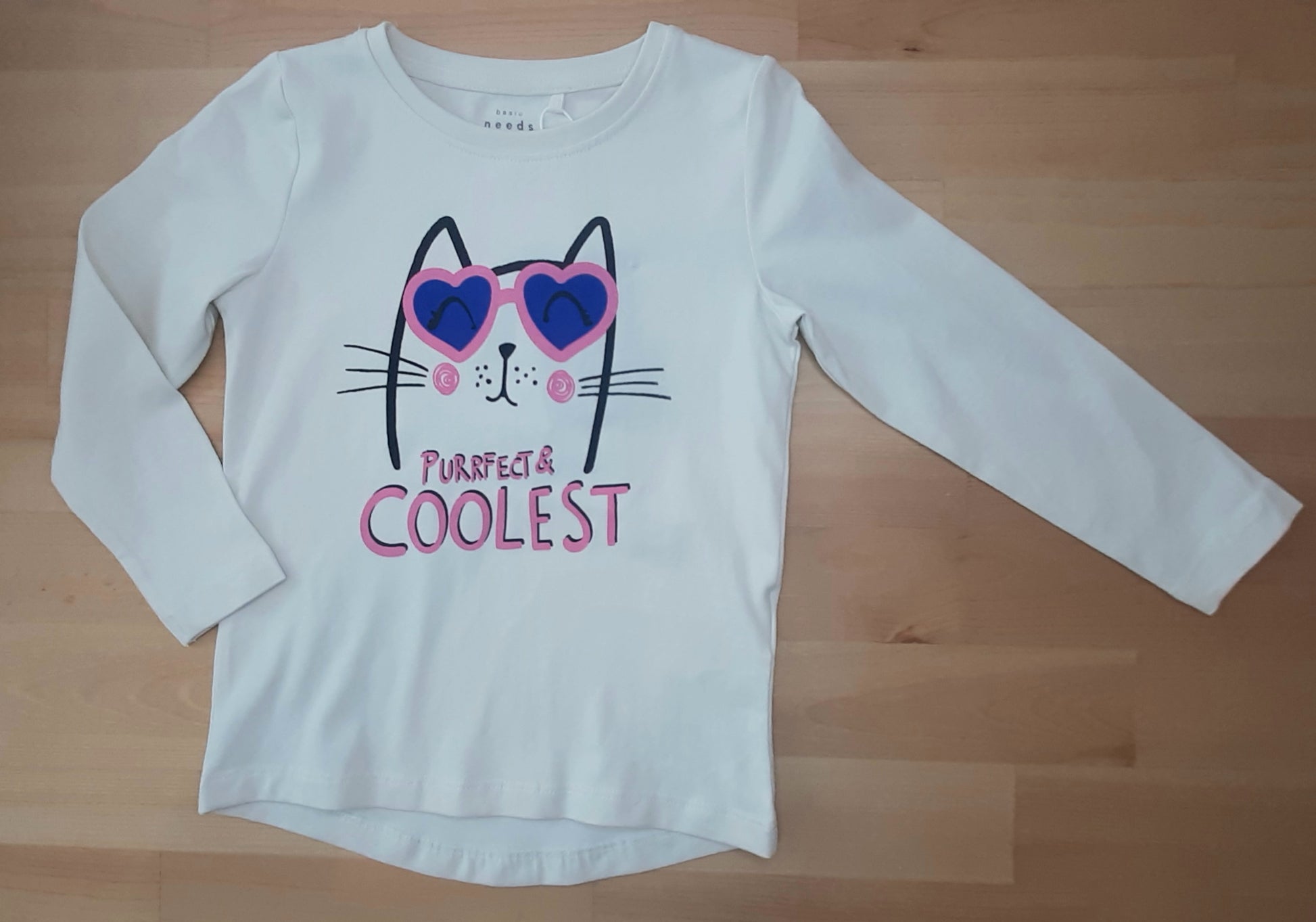 Camiseta niña de manga larga color blanco y gatita cool estampada en el pecho Name It