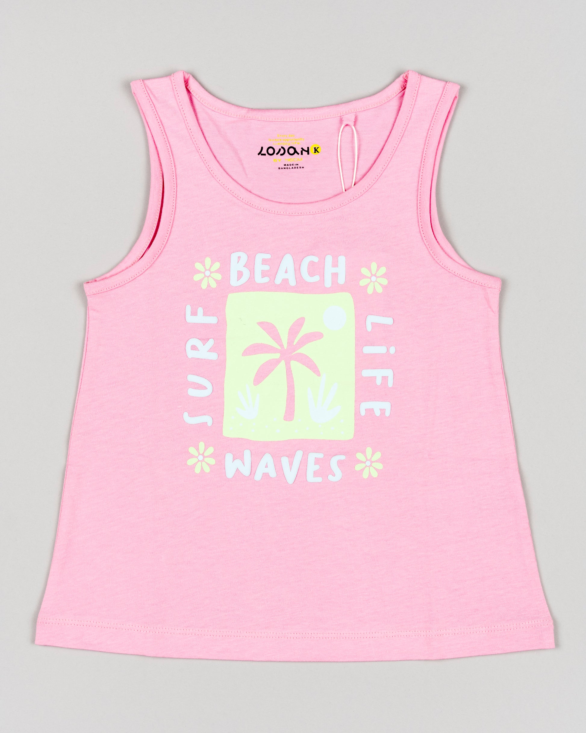 camiseta de tirantes Losan color rosa con letras 3d y palmera color lima algodon 100% Koskids