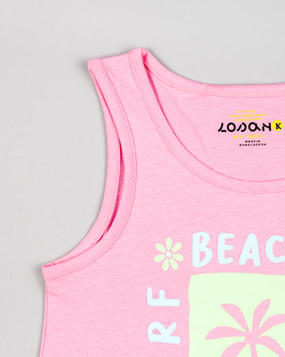 camiseta de tirantes Losan color rosa con letras 3d y palmera color lima algodon 100% Koskids