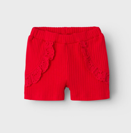 Short de bebé niña Name It color rojo con encaje algodón orgánico tejido acanalado koskids