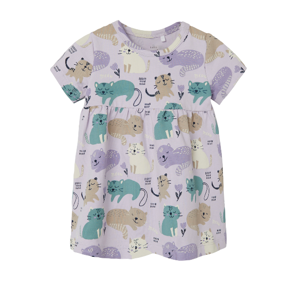 vestido de bebé de manga corta corte en el pecho malva con gatitos en tonos verdes, beige y morados por toda la prenda, cuello redondo Name It Koskids