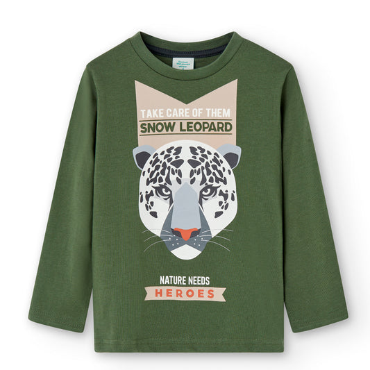 Camiseta niño de manga larga en color verde y estampado con un leopardo blanco Boboli